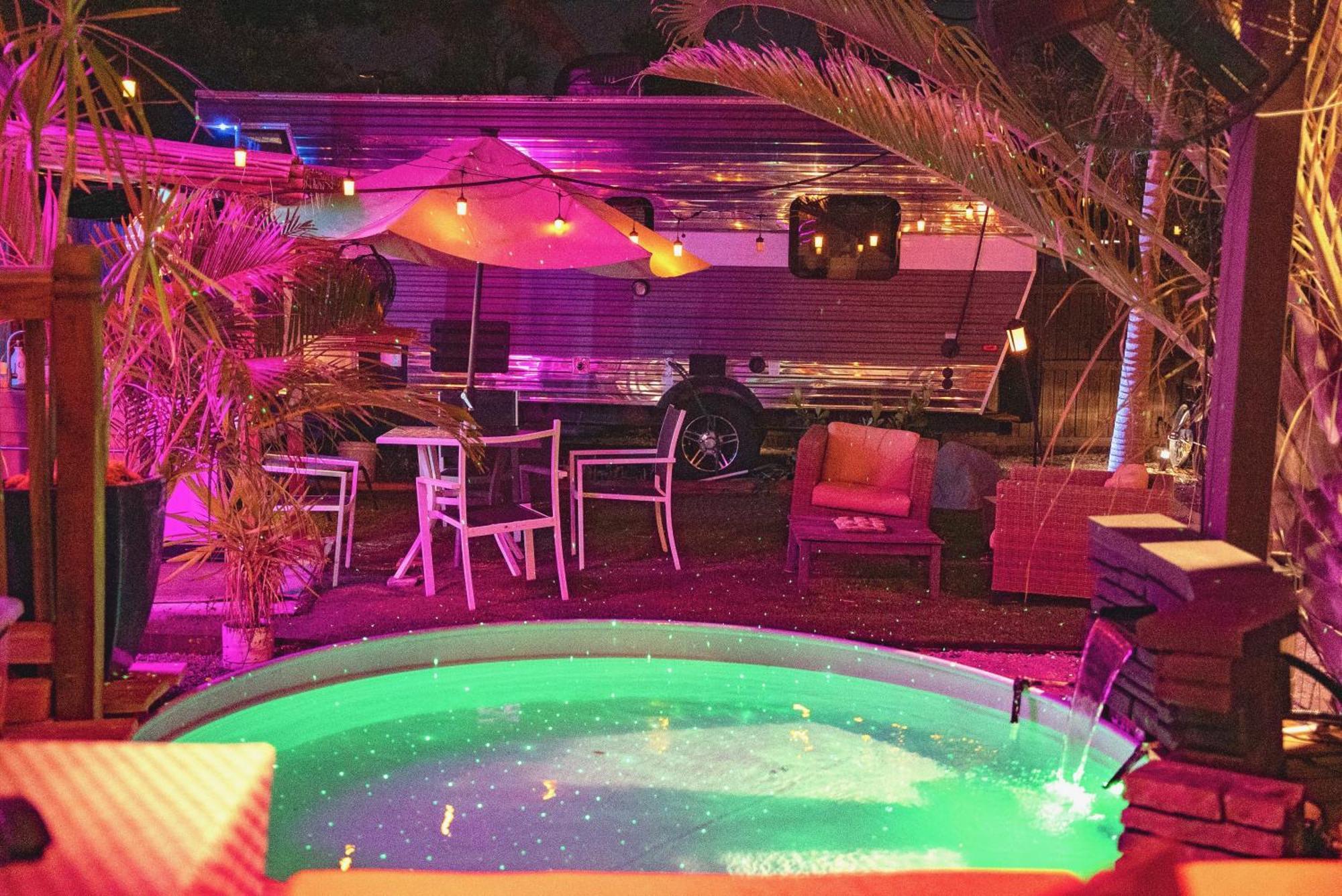 סיינט פיטרסברג World Solo Travel'S Welcomed At St Pete Home מראה חיצוני תמונה